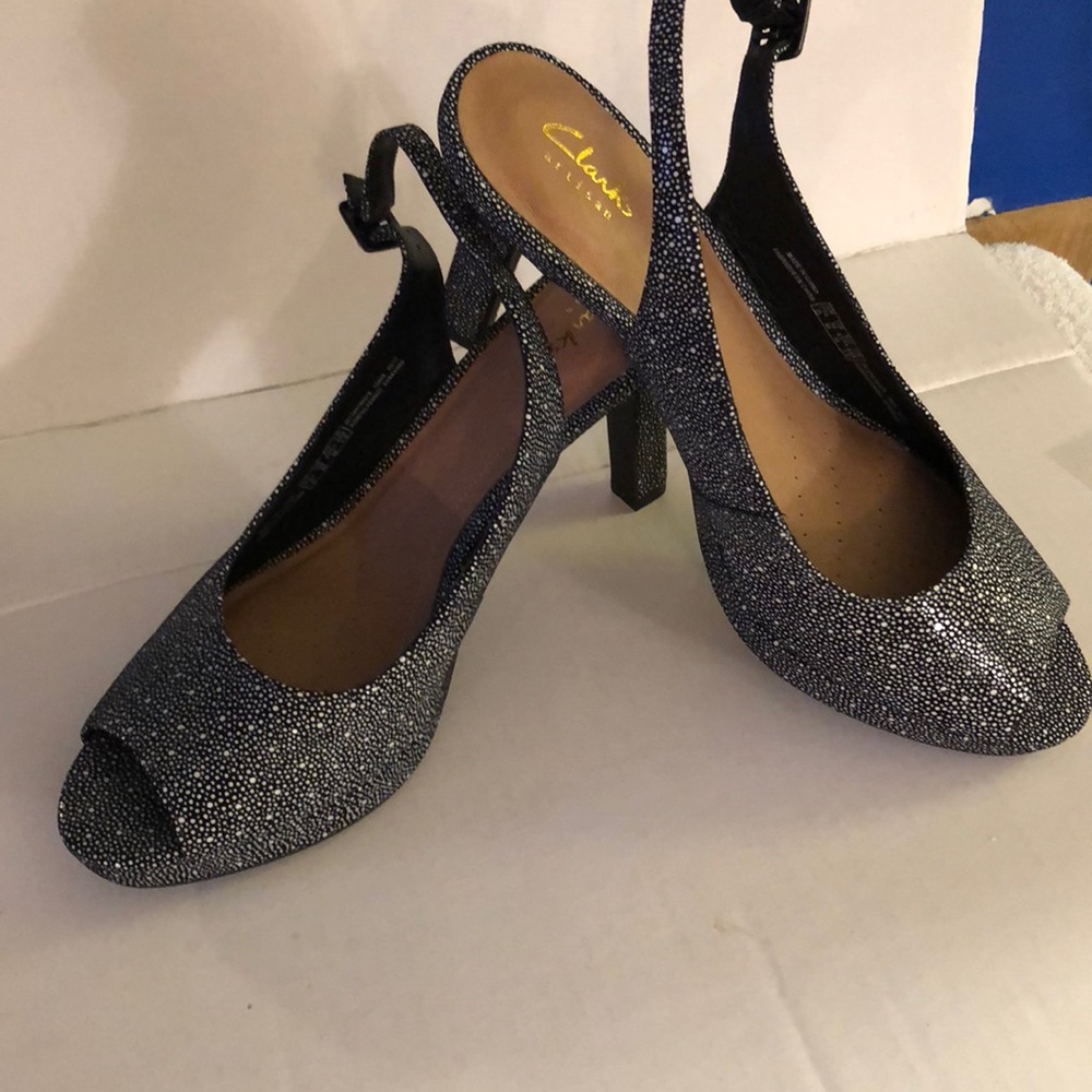 Clark Slingback peep toe heel